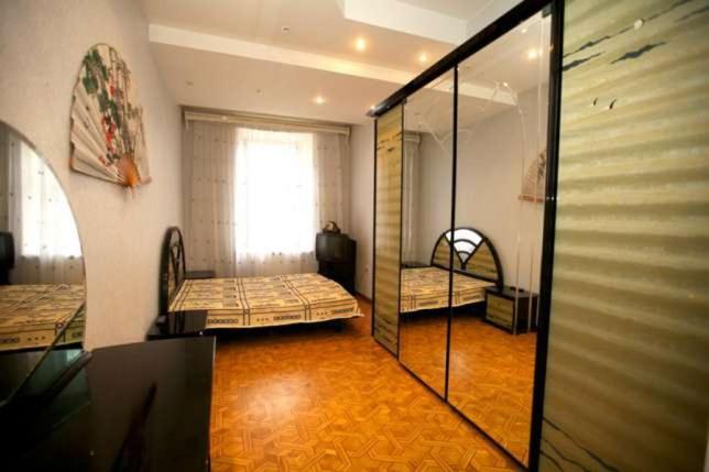 Flat in the city center Leilighet Odessa Eksteriør bilde